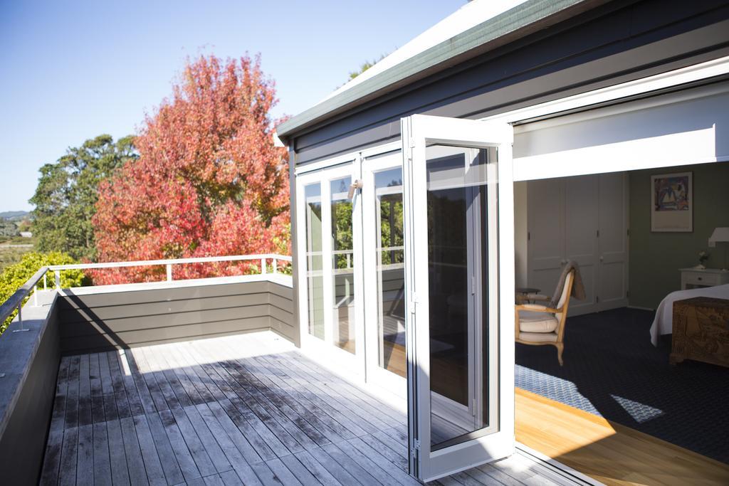 970 Lonely Bay Lodge Cooks Beach Exterior foto